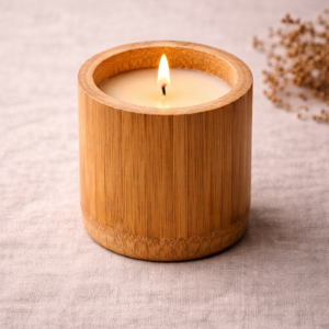 veladora de cera natural con envase de bambú (indonesia)
